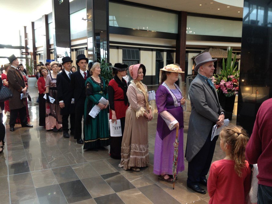 Doncaster Rail: An Ode to Inaction - Doncaster Shopping Town, 23 November 2013