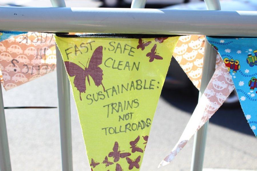 Trains Not Tolls installation on Alexandra Parade, Fitzroy.