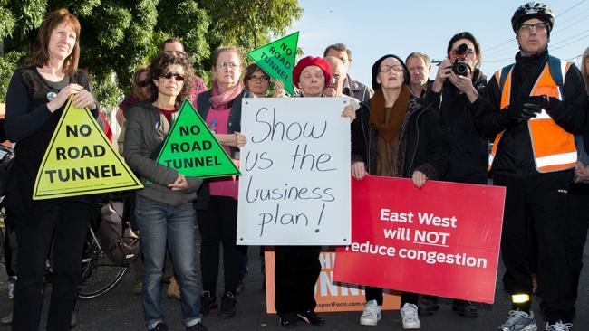 Rutland Street, Clifton Hill: peaceful community tunnel picket against East West Link drilling, 23 September 2013